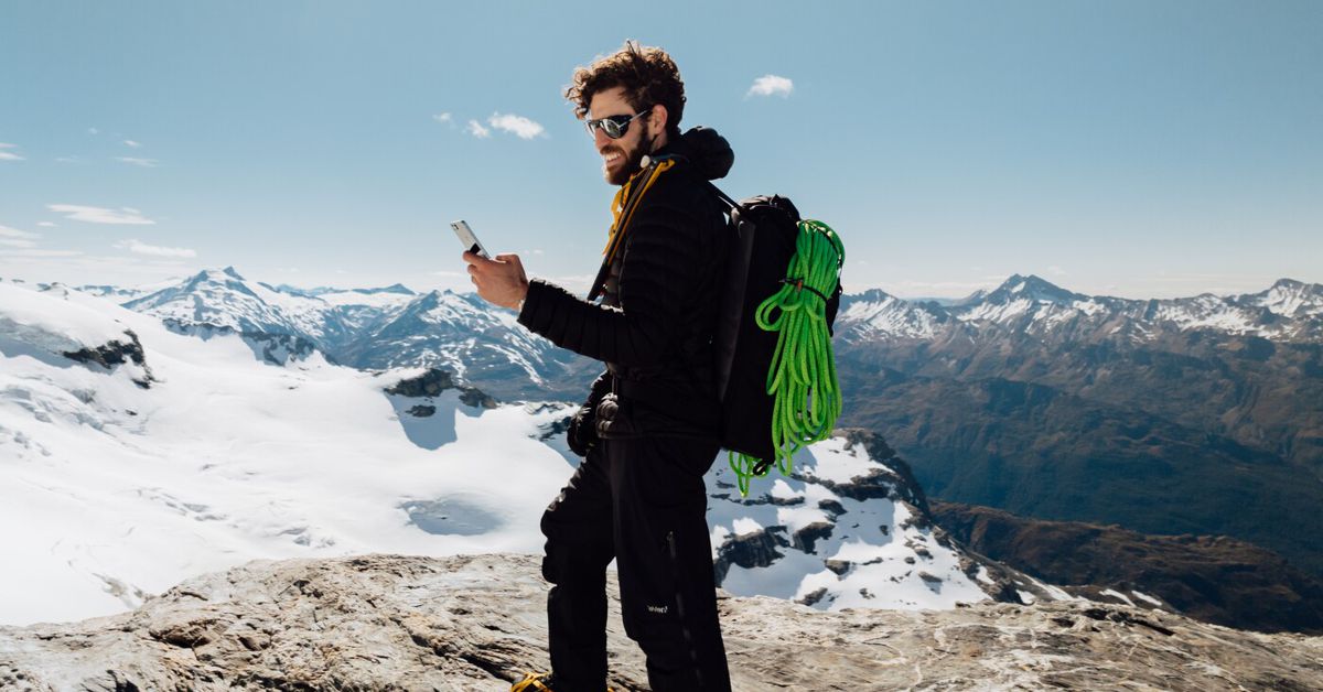 Starlink Launches Nationwide Satellite Texting Service Across New Zealand
